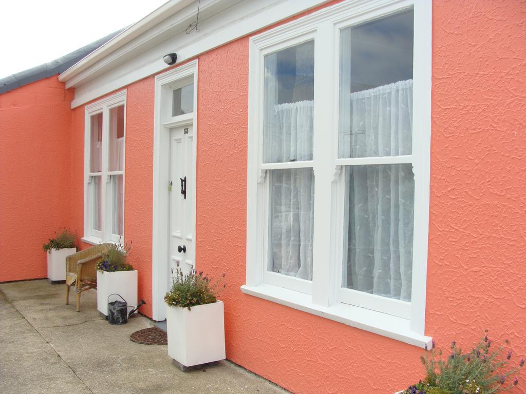 Oamaru Pink Cottage Exterior photo